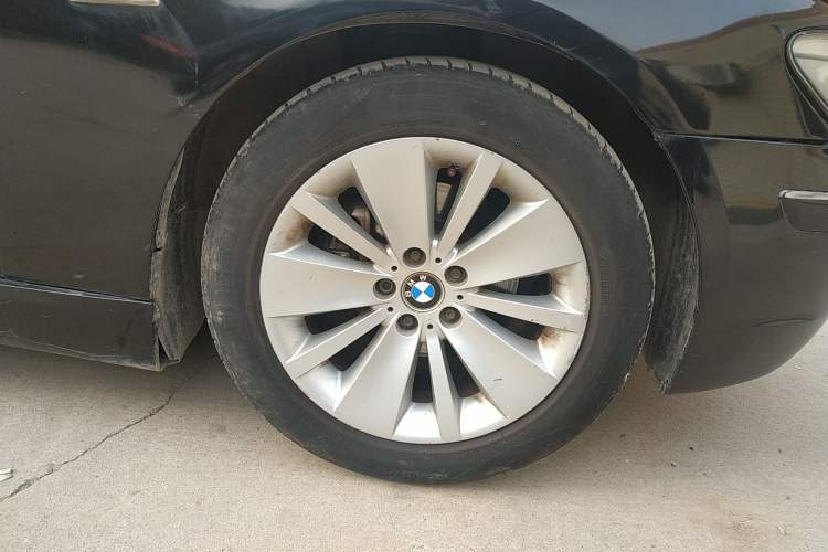 Used BMW 7 Series 2008 730Li Leading Model Right Front Wheel Hub