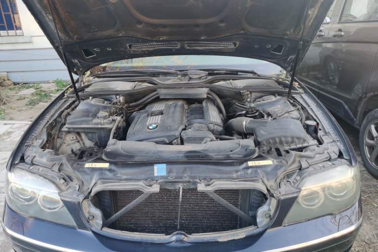 Used BMW 7 Series 2008 730Li Classic Edition Engine Bay