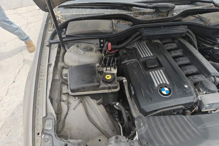 Used BMW 7 Series 2008 730Li Leading Model Engine Bay Right
