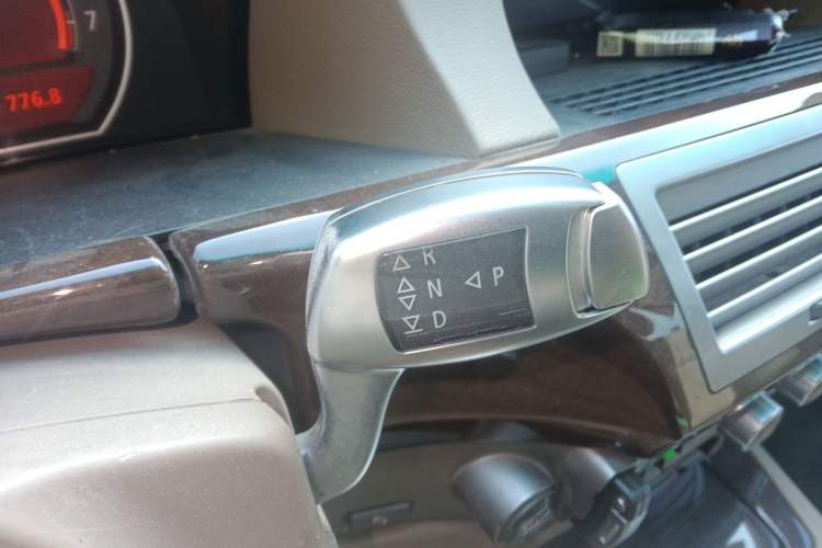 Used BMW 7 Series 2008 730Li Classic Edition Gear Lever