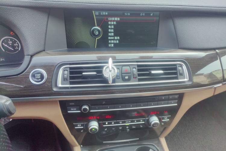 Used BMW 7 Series 2009 730Li Luxury Model Audio And AC Panel