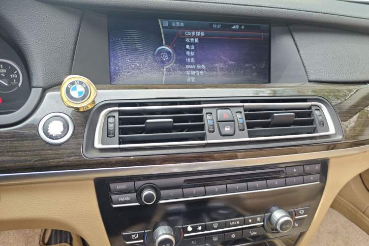 Used BMW 7 Series 2009 740Li Leading Model Audio And AC Panel