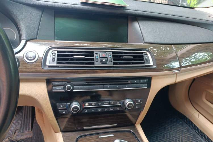 Used BMW 7 Series 2009 750Li Leading Model Audio And AC Panel
