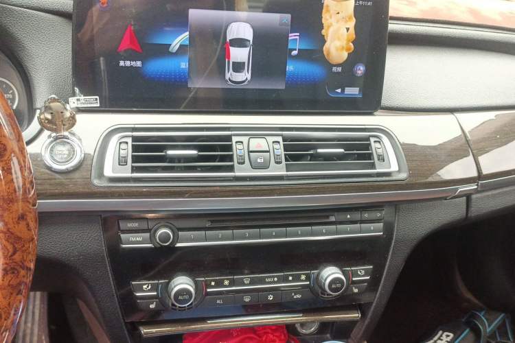 Used BMW 7 Series 2009 740Li Leading Model Audio And AC Panel