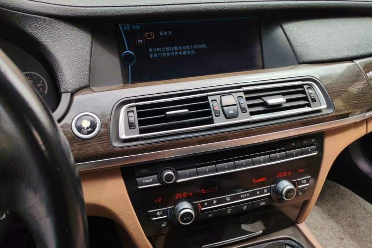 Used BMW 7 Series 2009 740Li Leading Model Audio And AC Panel