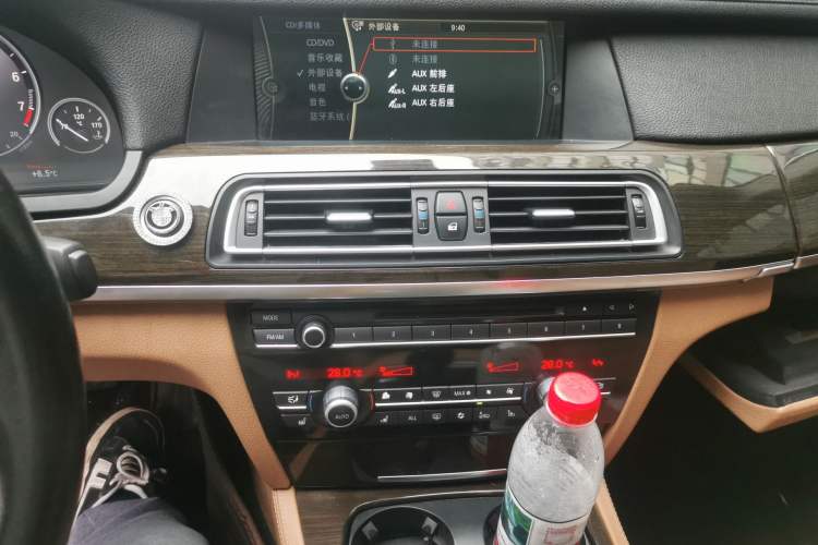 Used BMW 7 Series 2009 740Li Luxury Model Audio And AC Panel