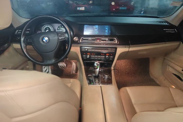 Used BMW 7 Series 2009 730Li Leading Model Center Console
