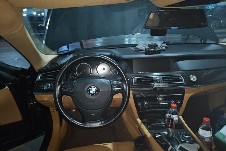 Used BMW 7 Series 2009 730Li Luxury Model Center Console