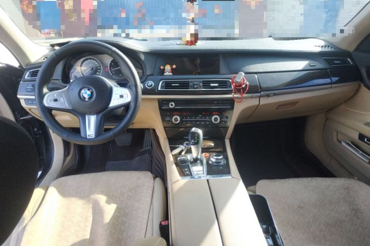 Used BMW 7 Series 2009 740Li Luxury Model Center Console