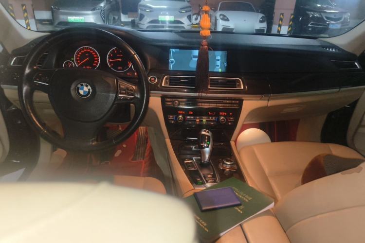 Used BMW 7 Series 2009 740Li Leading Model Center Console