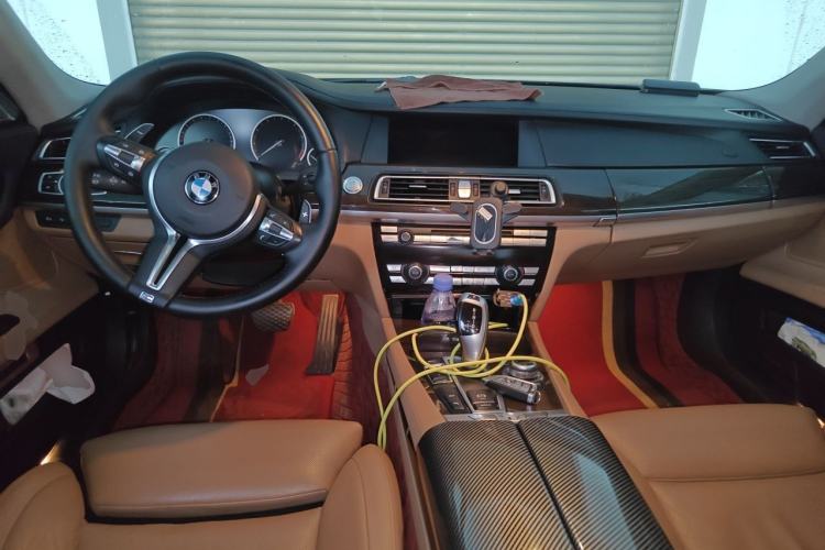 Used BMW 7 Series 2009 740Li Leading Model Center Console