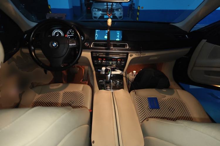 Used BMW 7 Series 2009 730Li Leading Model Center Console