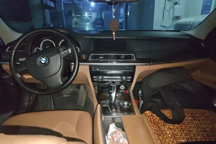 Used BMW 7 Series 2009 740Li Leading Model Center Console
