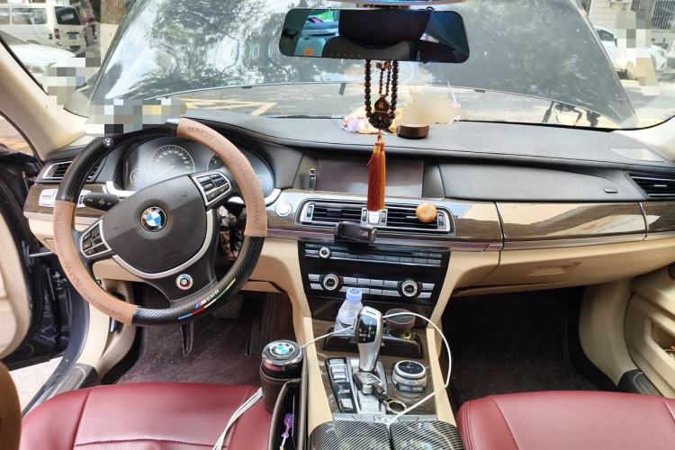 Used BMW 7 Series 2009 730Li Luxury Model Center Console