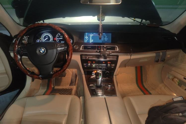 Used BMW 7 Series 2009 730Li Leading Model Center Console