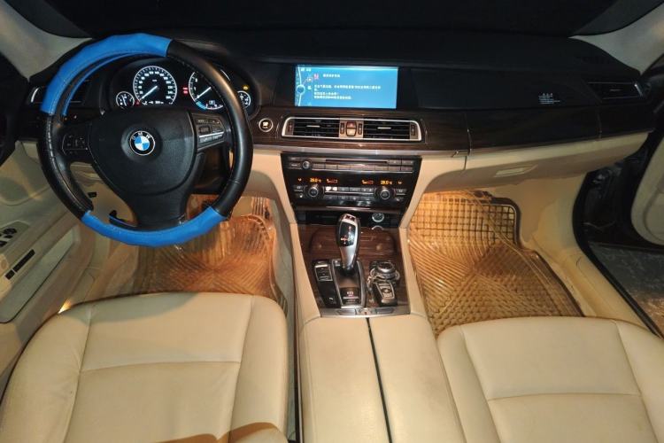 Used BMW 7 Series 2009 740Li Leading Model Center Console