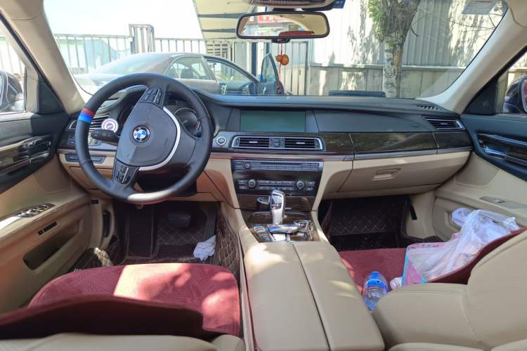 Used BMW 7 Series 2009 750Li Luxury Model Center Console