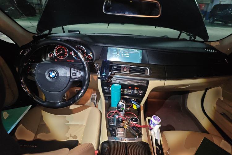 Used BMW 7 Series 2009 740Li Leading Model Center Console