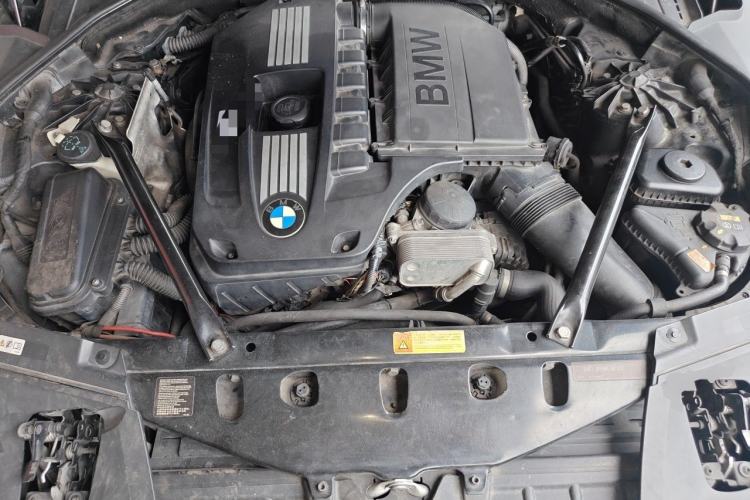 Used BMW 7 Series 2009 740Li Leading Model Engine Bay