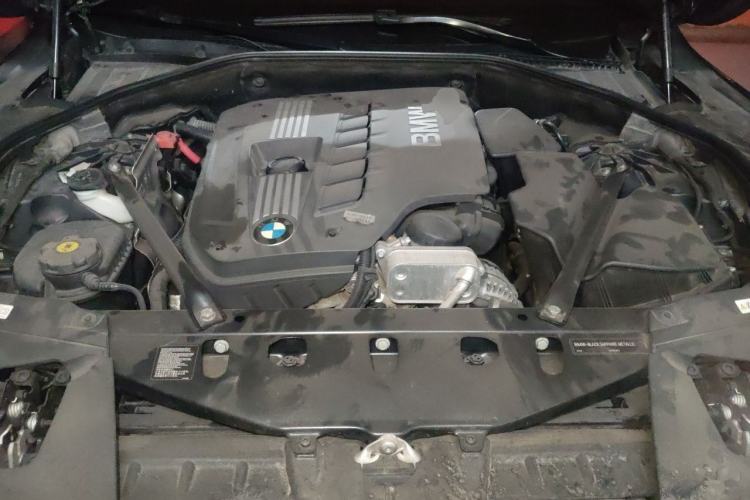 Used BMW 7 Series 2009 730Li Luxury Model Engine Bay