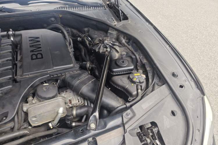 Used BMW 7 Series 2009 740Li Leading Model Engine Bay Left