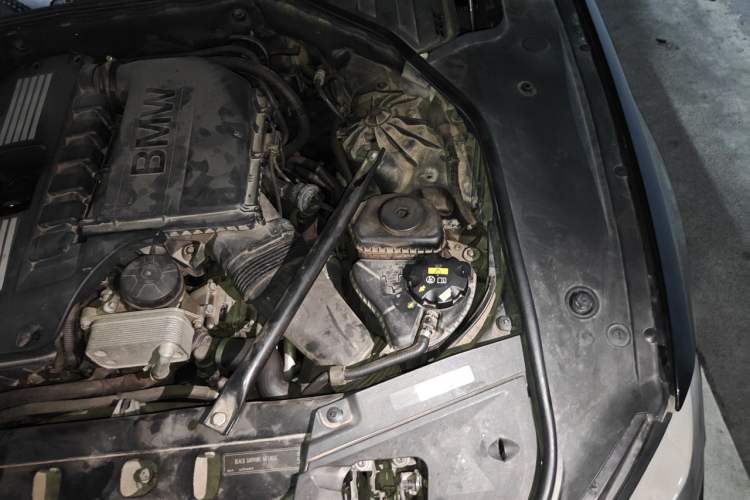 Used BMW 7 Series 2009 740Li Leading Model Engine Bay Left