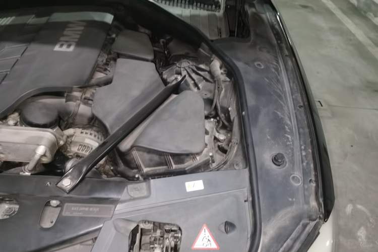 Used BMW 7 Series 2009 730Li Luxury Model Engine Bay Left