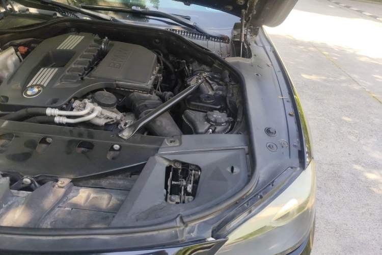 Used BMW 7 Series 2009 740Li Leading Model Engine Bay Left