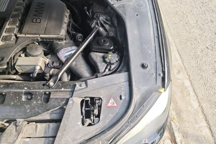 Used BMW 7 Series 2009 740Li Leading Model Engine Bay Left
