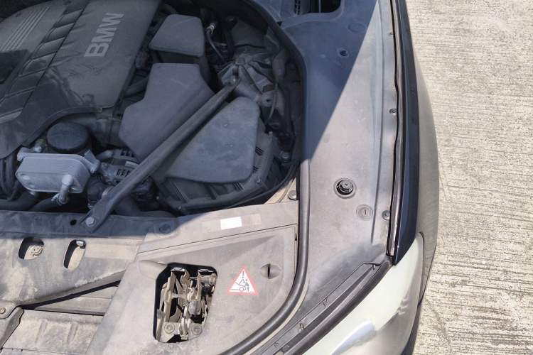 Used BMW 7 Series 2009 730Li Luxury Model Engine Bay Left