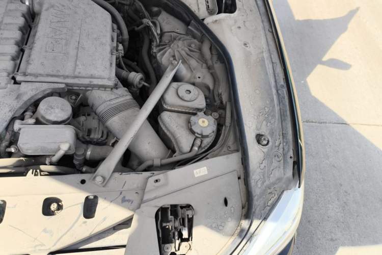 Used BMW 7 Series 2009 740Li Luxury Edition Engine Bay Left