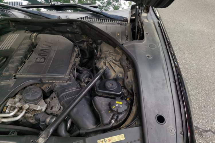 Used BMW 7 Series  Engine Bay Left