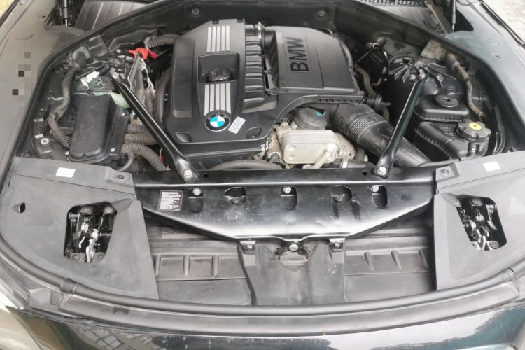 Used BMW 7 Series 2009 740Li Luxury Model Engine Bay