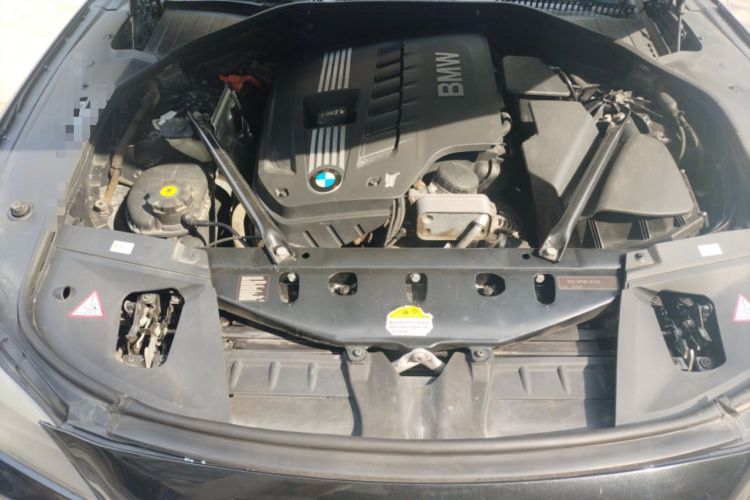 Used BMW 7 Series 2009 730Li Leading Model Engine Bay