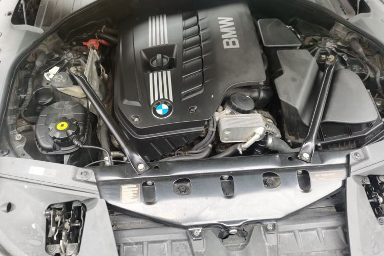 Used BMW 7 Series 2009 730Li Leading Model Engine Bay