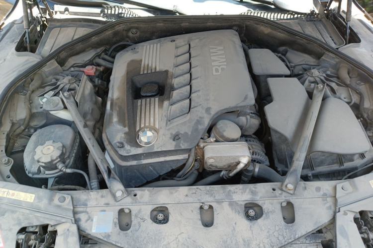 Used BMW 7 Series 2009 730Li Leading Model Engine Bay