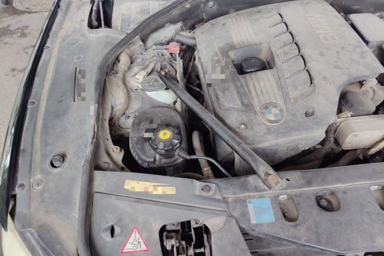 Used BMW 7 Series 2009 730Li Leading Model Engine Bay Right