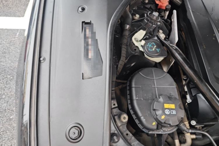 Used BMW 7 Series 2009 730Li Leading Model Engine Bay Right