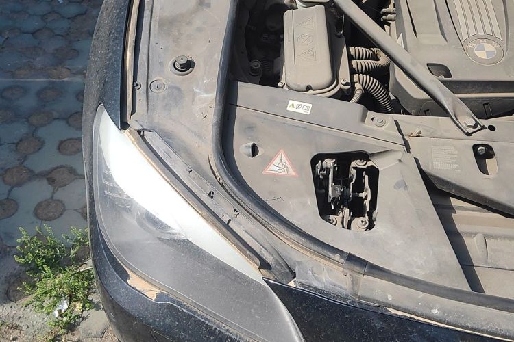 Used BMW 7 Series 2009 740Li Luxury Model Engine Bay Right