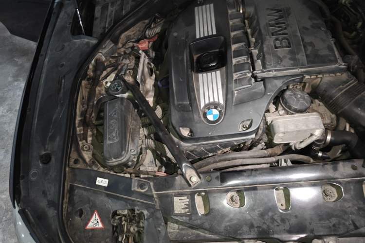 Used BMW 7 Series 2009 740Li Leading Model Engine Bay Right