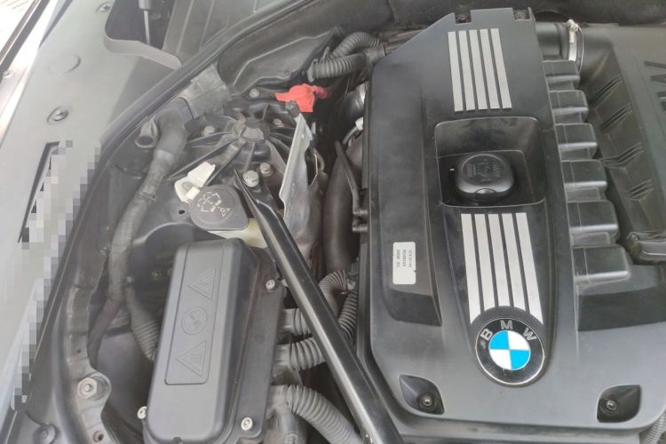 Used BMW 7 Series 2009 740Li Luxury Model Engine Bay Right