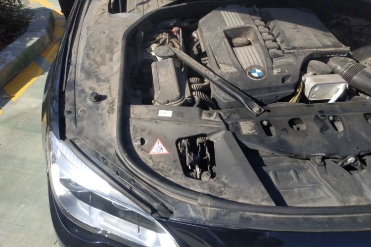 Used BMW 7 Series 2009 740Li Luxury Model Engine Bay Right