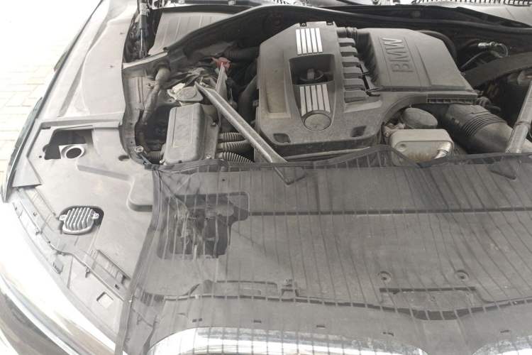 Used BMW 7 Series 2009 740Li Leading Model Engine Bay Right