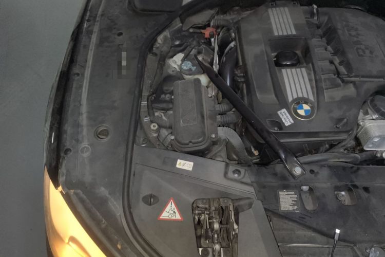 Used BMW 7 Series 2009 740Li Leading Model Engine Bay Right
