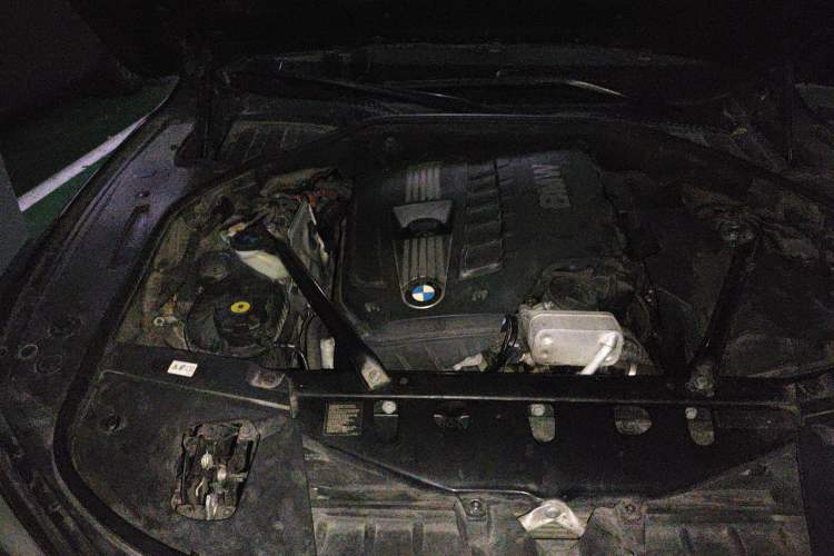 Used BMW 7 Series 2009 730Li Luxury Model Engine Bay Right