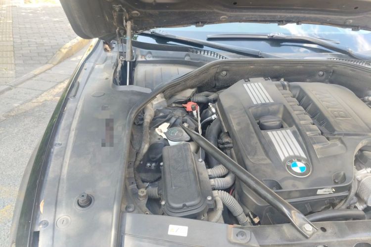 Used BMW 7 Series 2009 740Li Luxury Edition Engine Bay Right