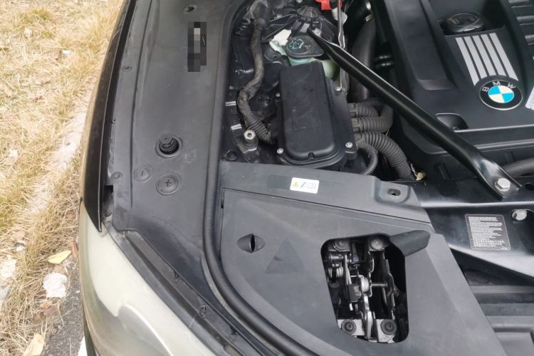 Used BMW 7 Series 2009 740Li Luxury Model Engine Bay Right