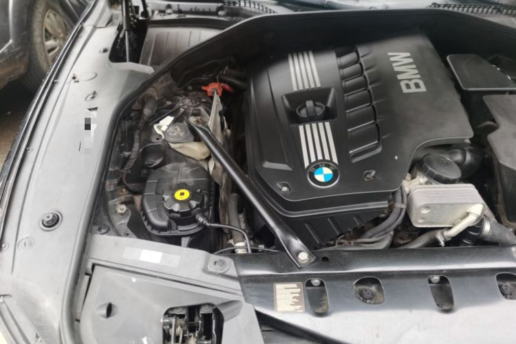 Used BMW 7 Series 2009 730Li Leading Model Engine Bay Right