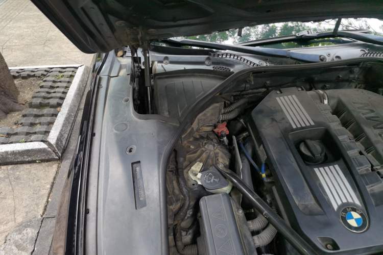 Used BMW 7 Series  Engine Bay Right