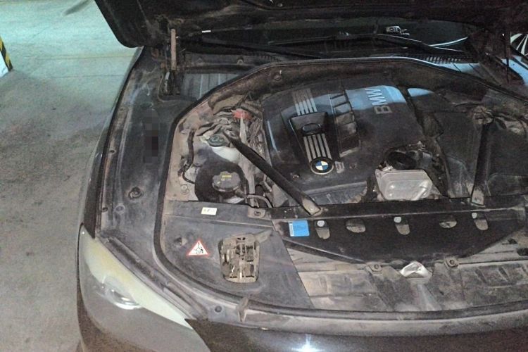 Used BMW 7 Series 2009 730Li Luxury Model Engine Bay Right
